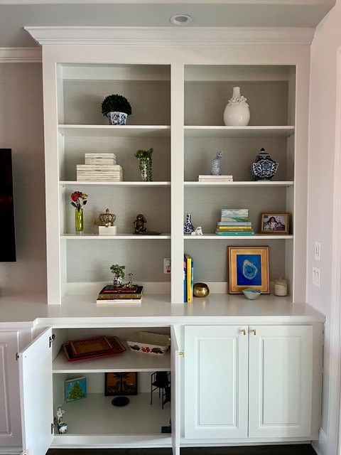 Professional Bookshelf Staging for Home Sale