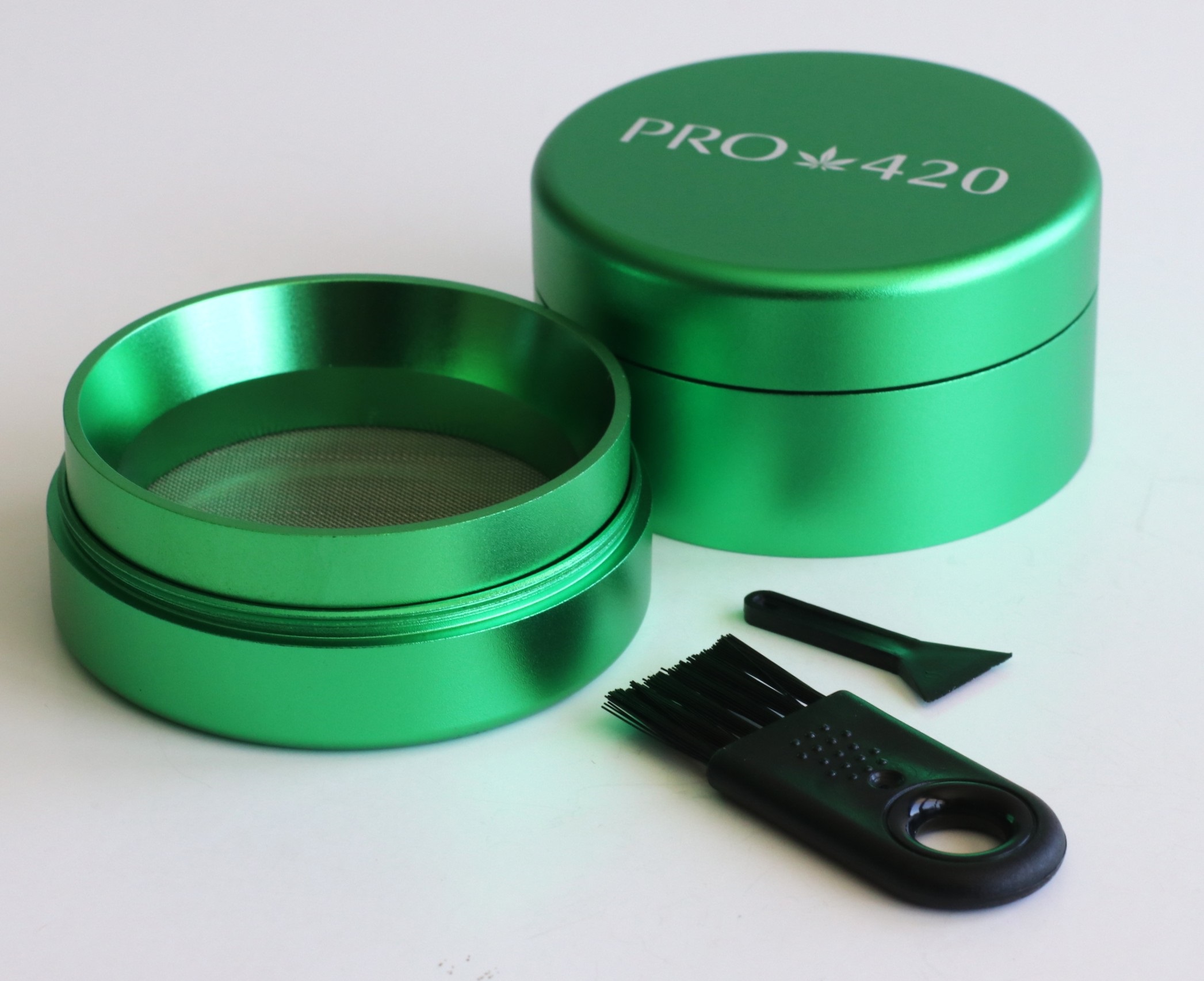 60mm PRO 420 Apollo Grinder-State of the Art Herb Crusher-Green