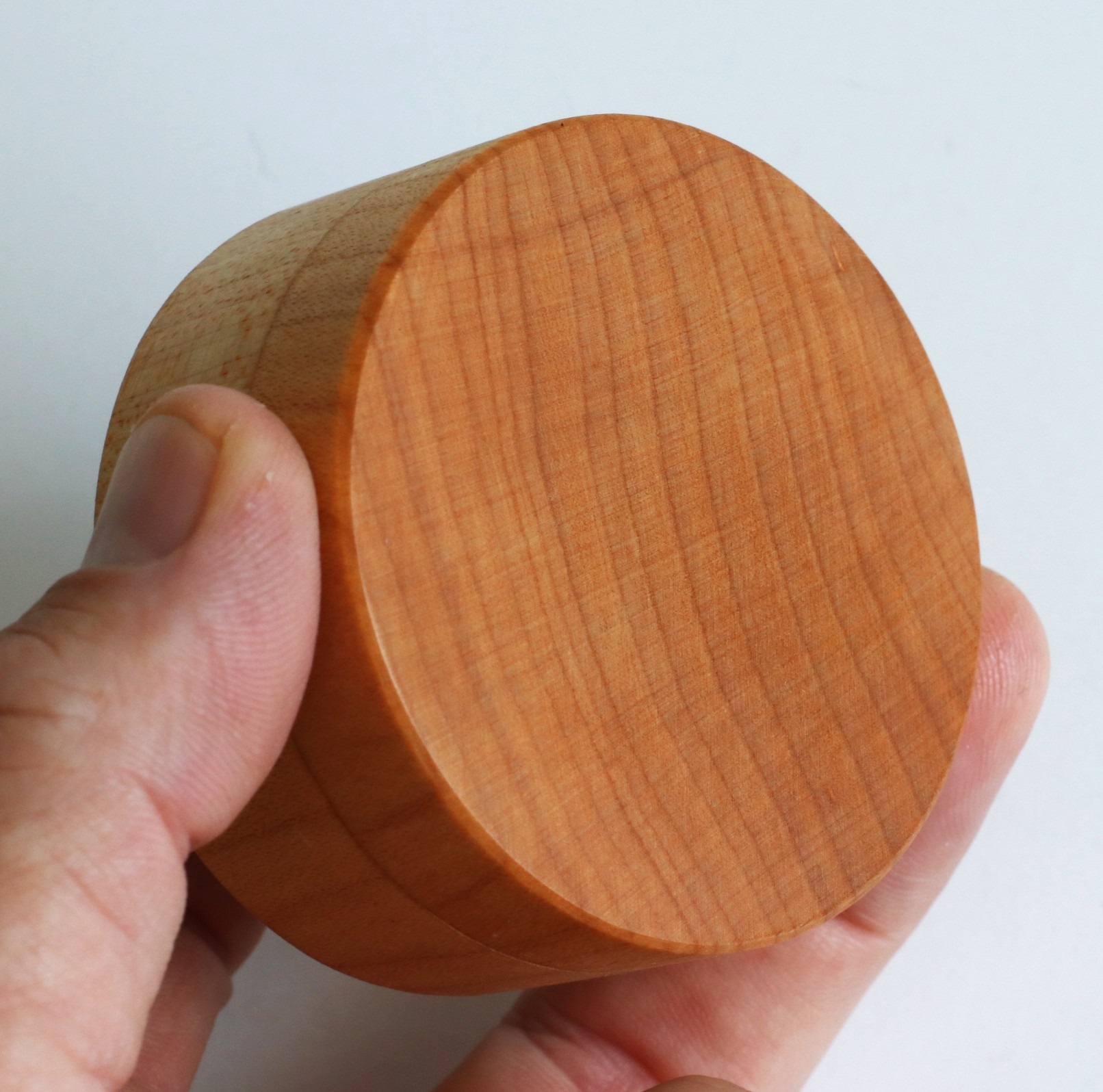PRO420 Maple Wood Grinder- 2 Piece simple easy to use herb grinder