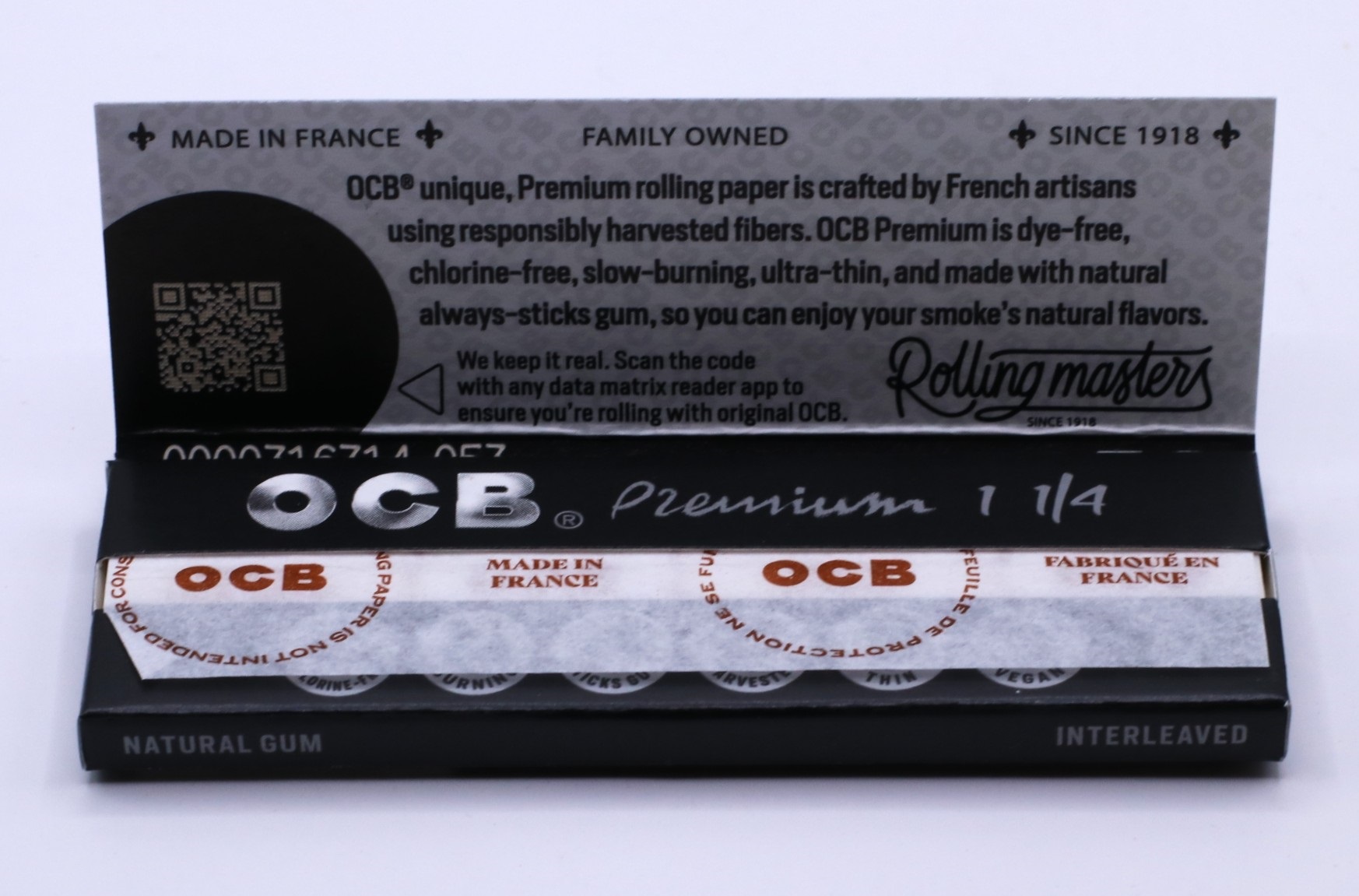 OCB Premium Rolling Papers- 1 1/4-50 Leaf Pack