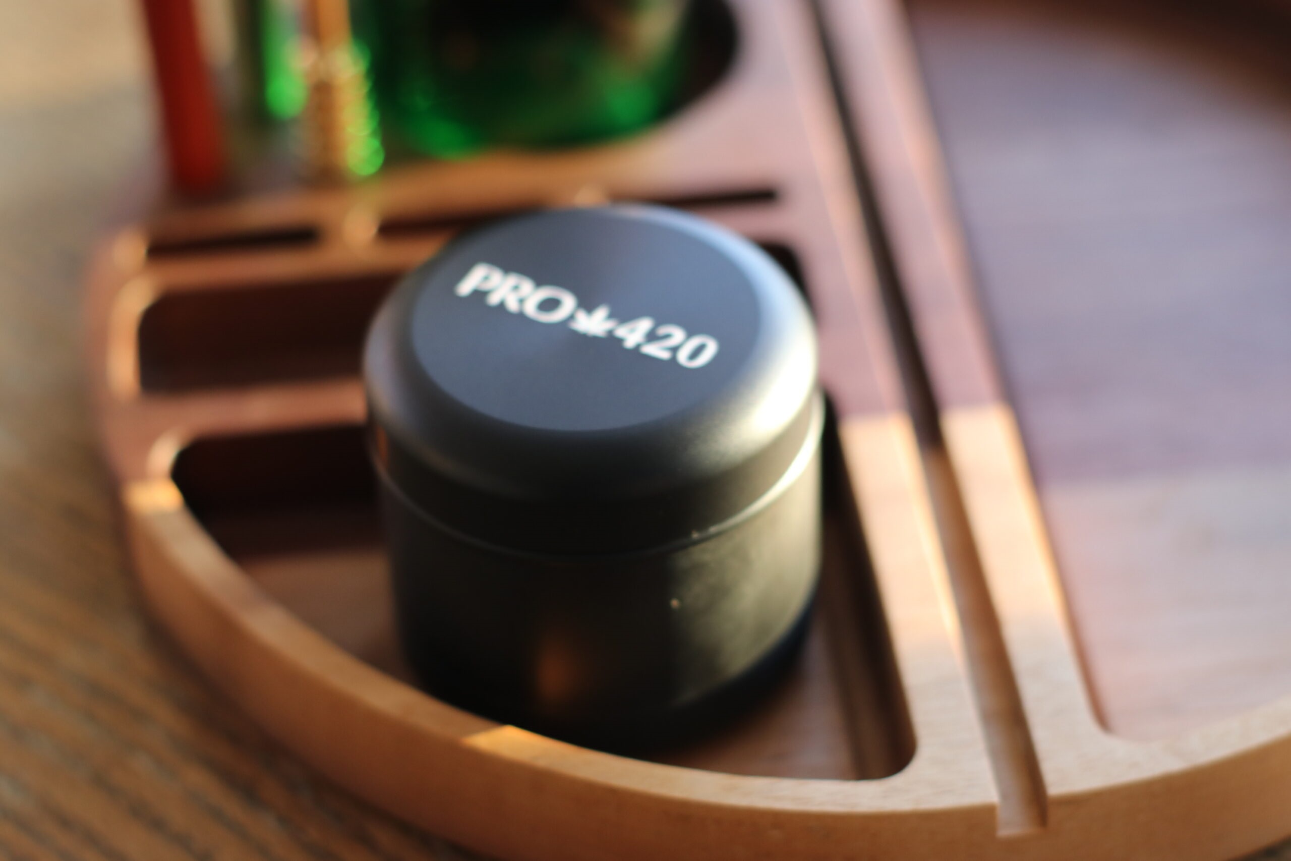 PRO 420 Gift Pack Bundle-Rolling Tray, Grinder, Stash Jar & Pipes-YOLO Ultimate Gift Pack for Smoker's - One Hitter Pipes