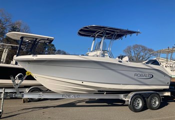 New Robalo's For Sale In NC - Anglers Marine - 910-755-7900